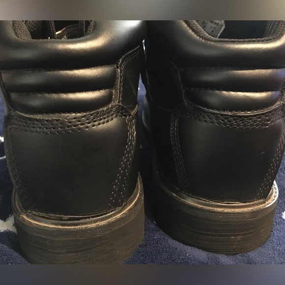 Mens Mountain Gear Boots - Picture 12 of 15